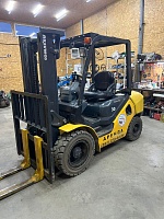 Вилочный погрузчик Komatsu FD30T-16